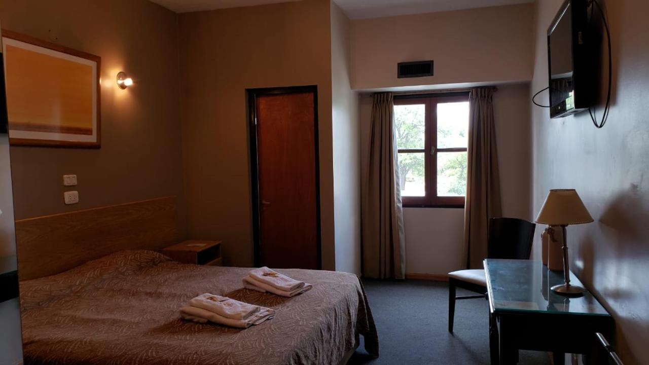 Hotel Lazaro Villa Mercedes Esterno foto