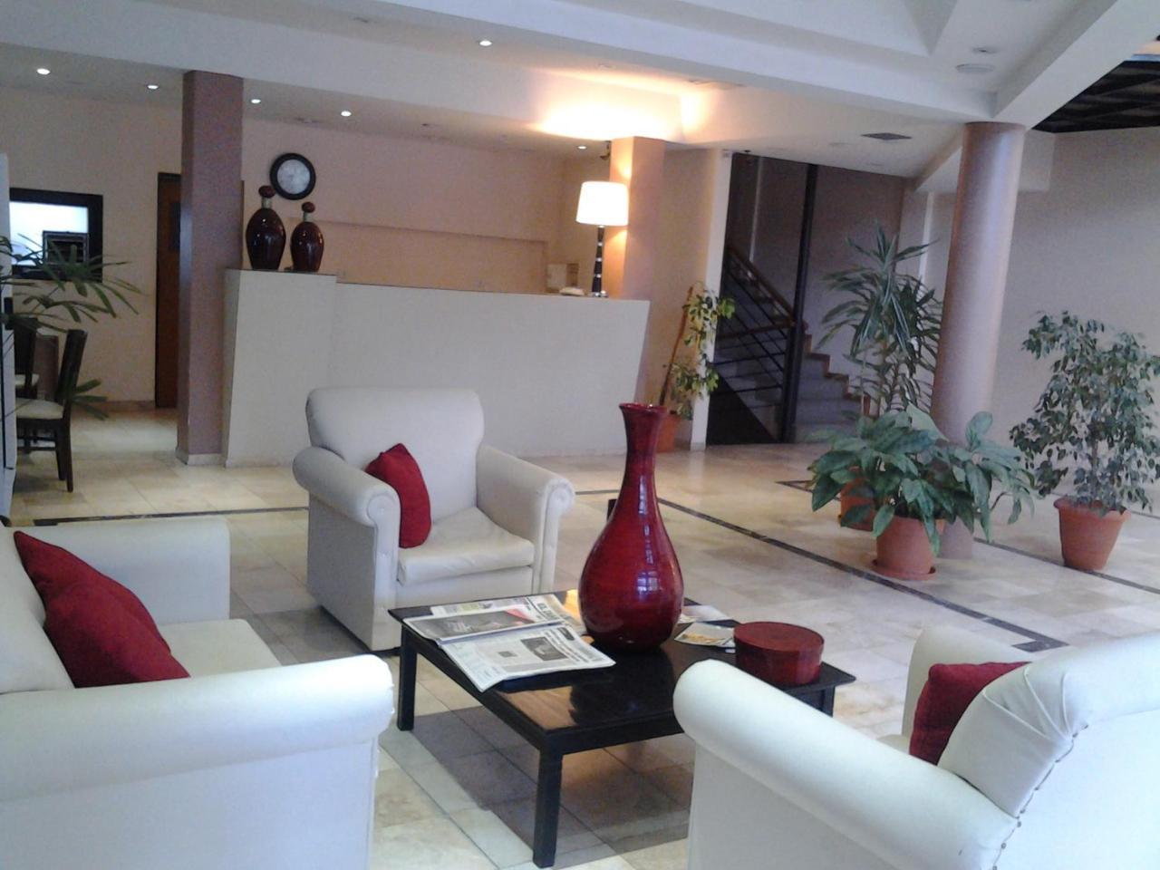 Hotel Lazaro Villa Mercedes Esterno foto