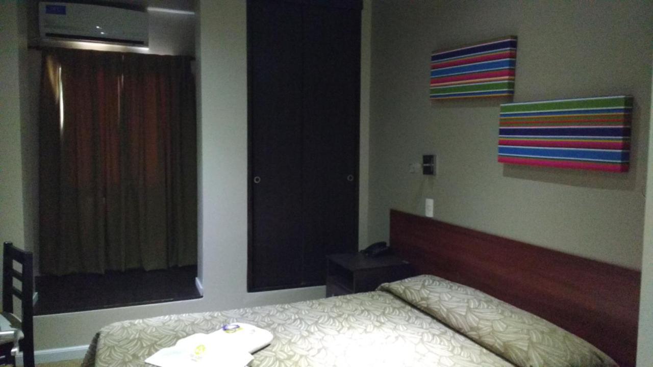 Hotel Lazaro Villa Mercedes Esterno foto