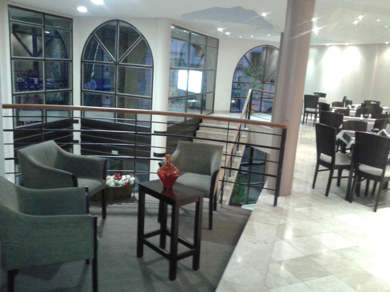 Hotel Lazaro Villa Mercedes Esterno foto