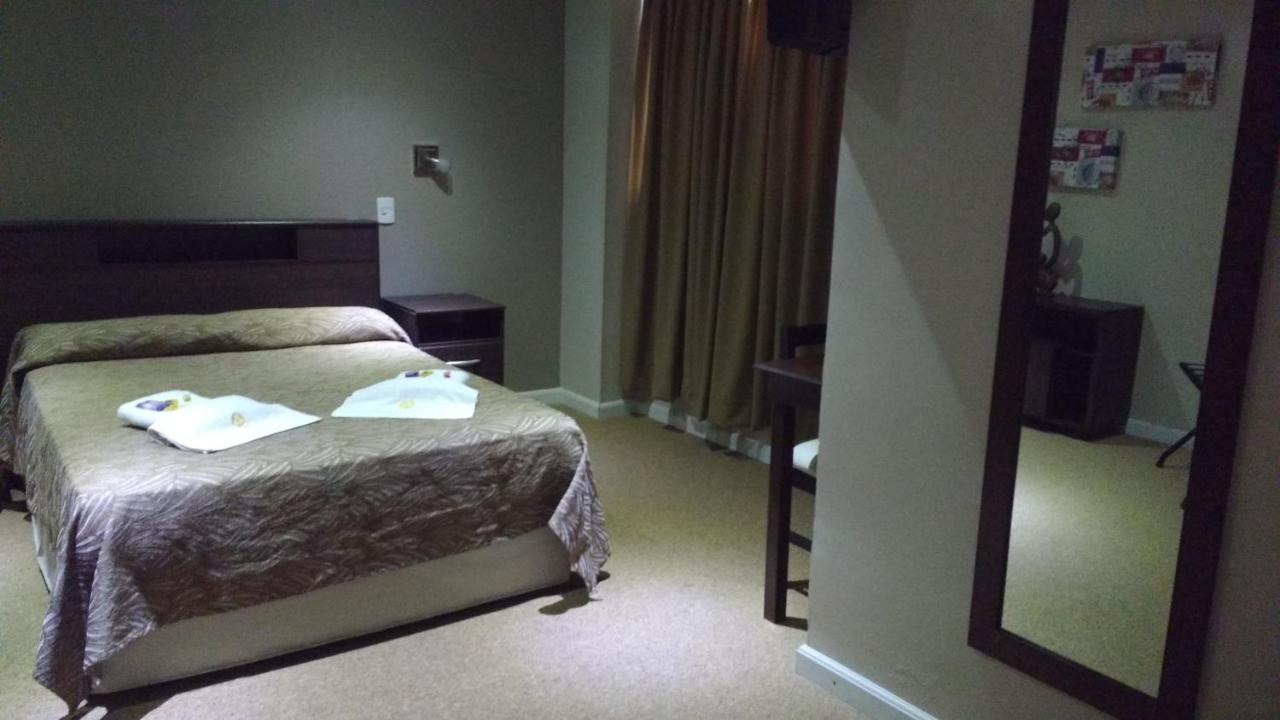 Hotel Lazaro Villa Mercedes Esterno foto