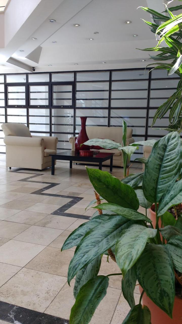 Hotel Lazaro Villa Mercedes Esterno foto